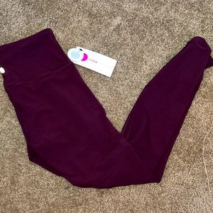 Yogalicious leggings NWT